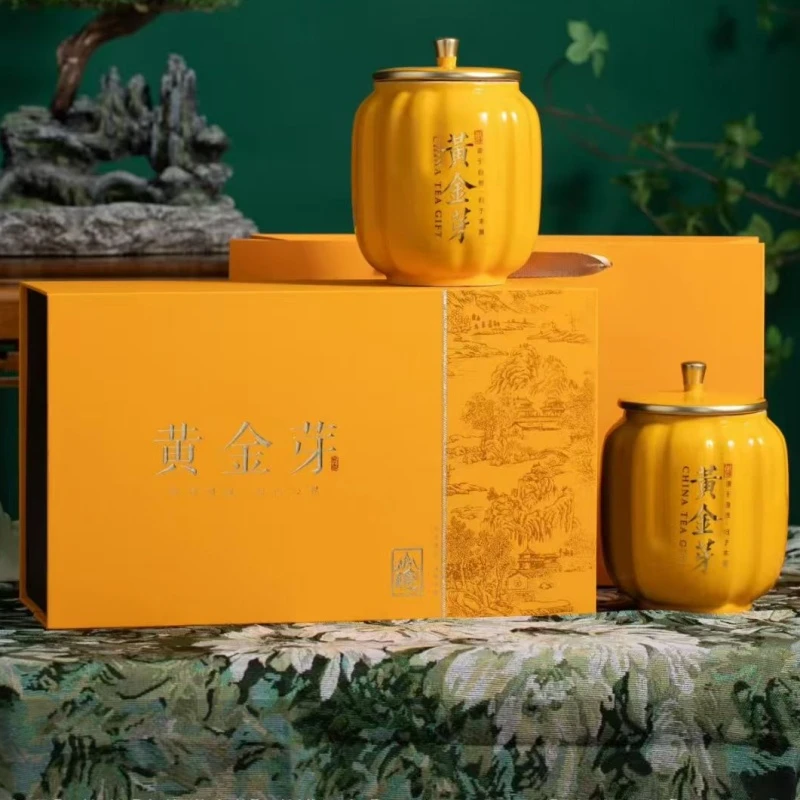 过年送礼黄金芽茶叶礼盒装高档精美瓷罐正宗白茶明前绿茶