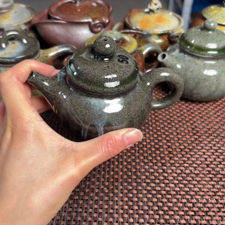 紫砂茶杯?**?玉化容天180 C