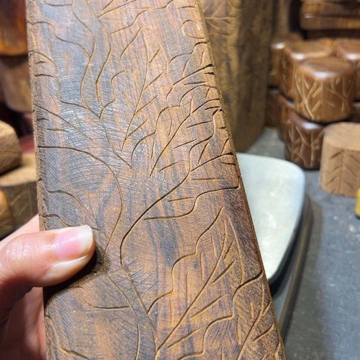 用***9香榧木老山檀黑肉