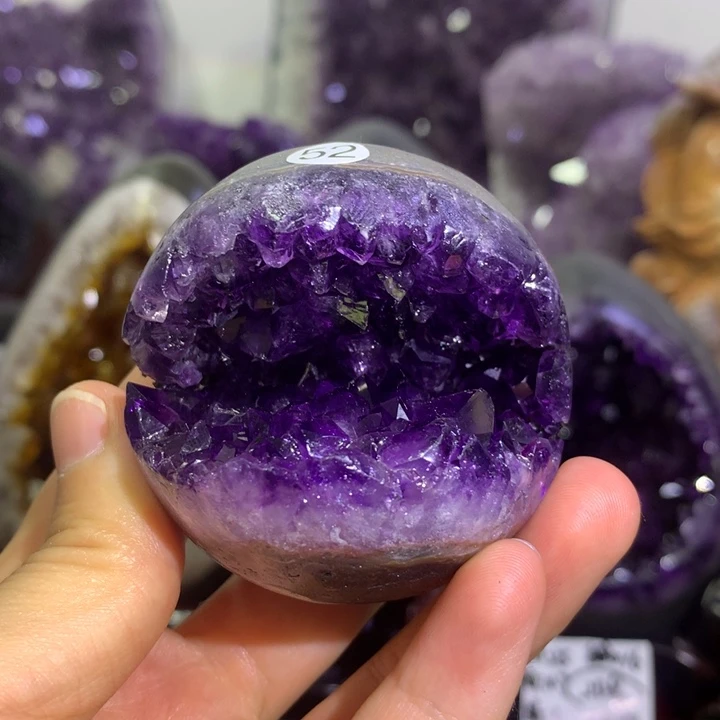 未镶嵌水晶大型摆件（非配饰）