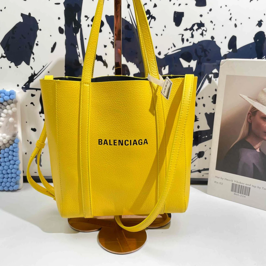 95新  小野专属/95新/巴黎世家/单肩包/DJ6829