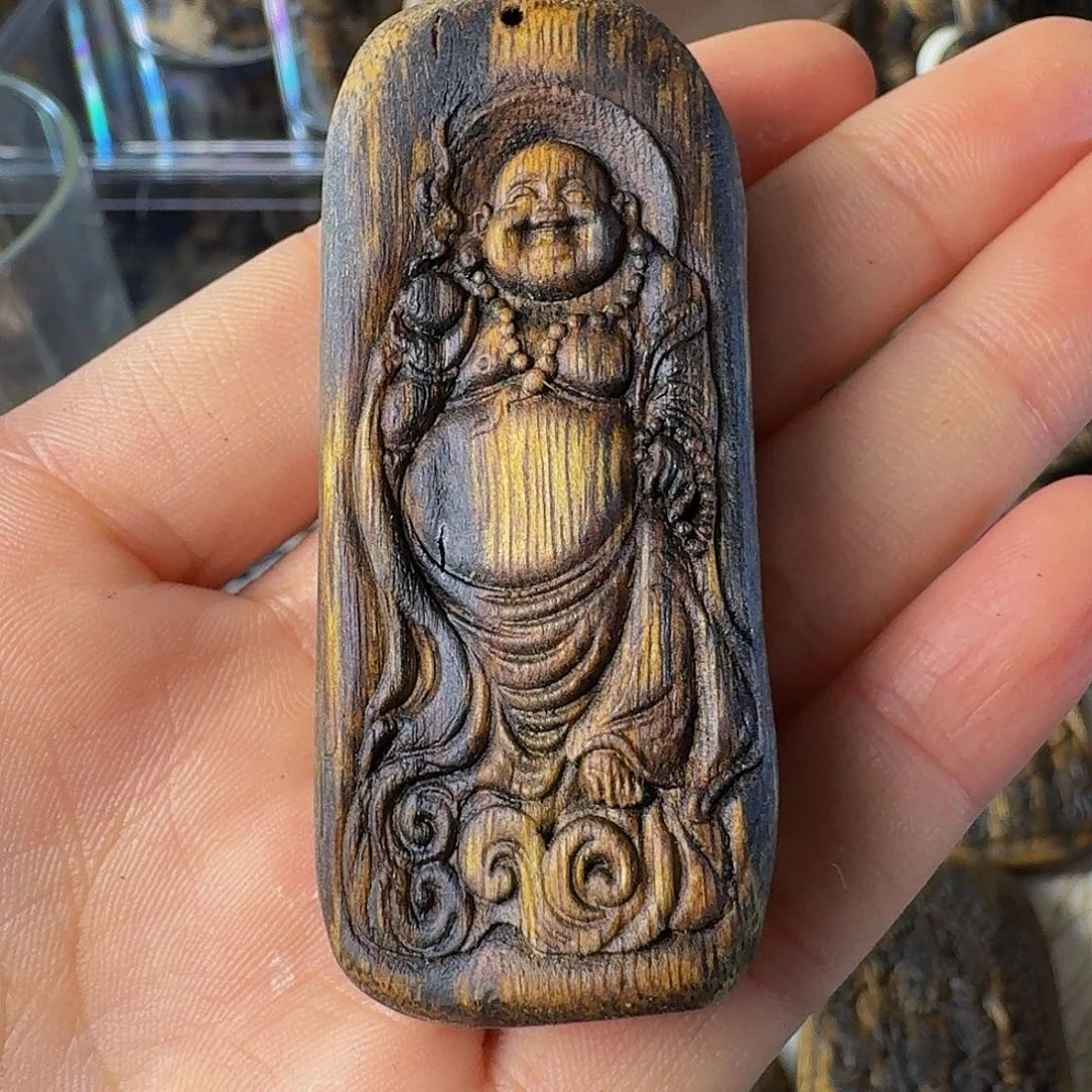 沉香吊坠J*奕牌子雕刻13.3克