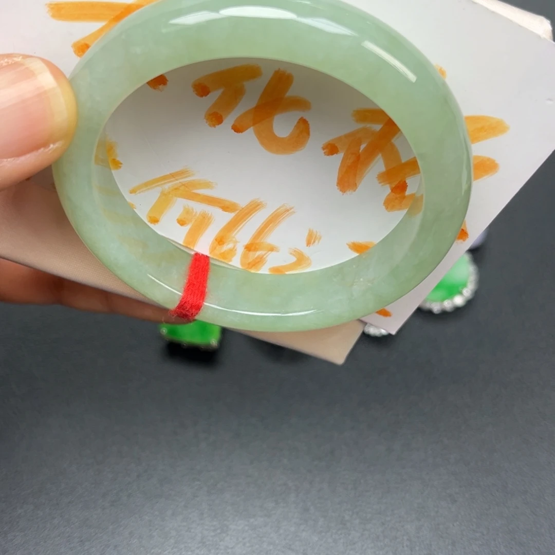 翡翠未镶嵌手镯手镯