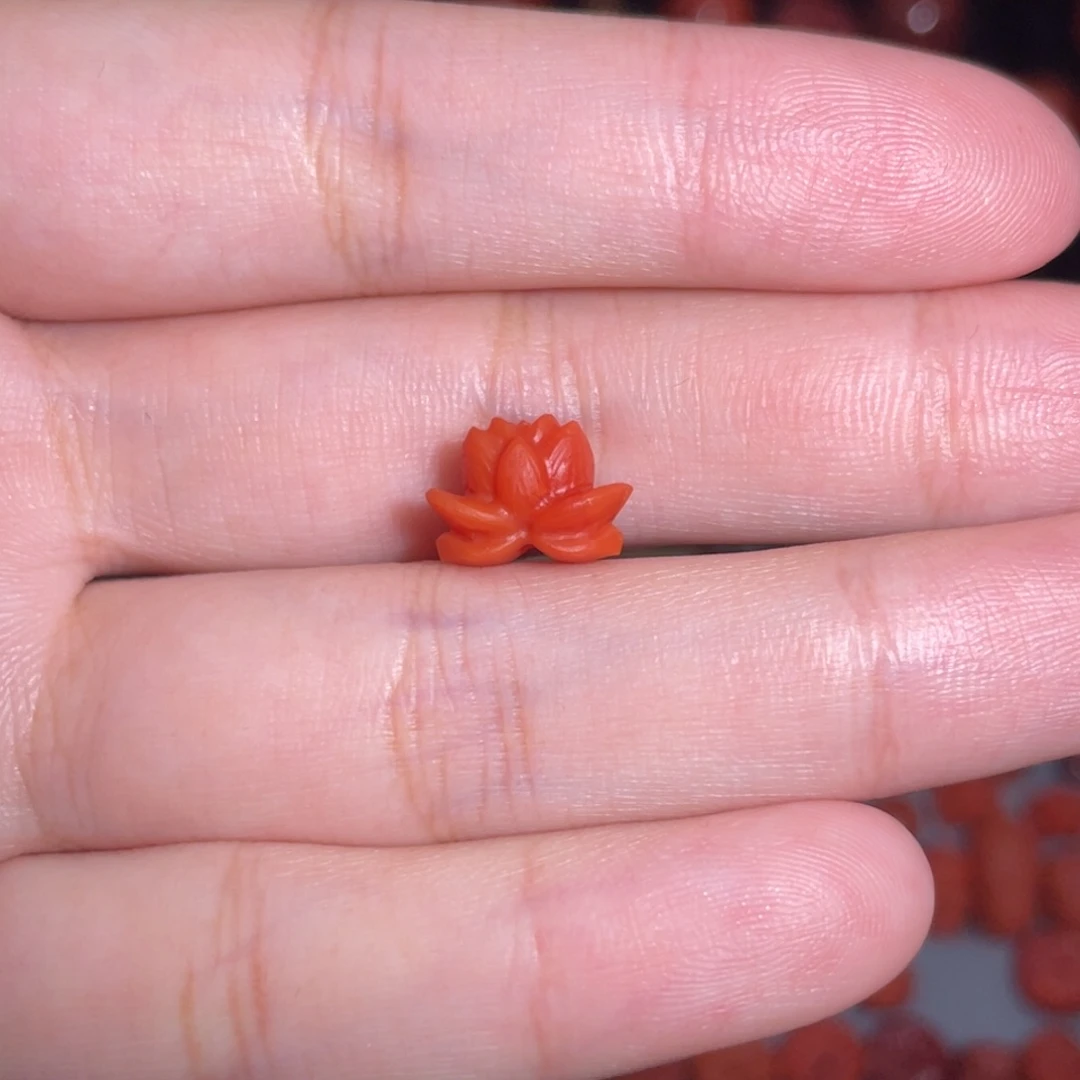 南红玛瑙未镶嵌莲花8mm+