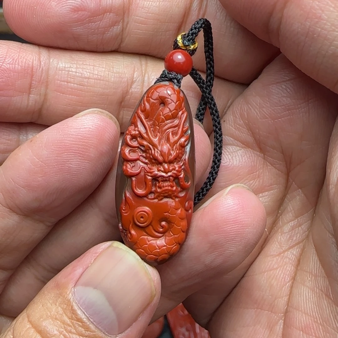 见***人南红玛瑙未镶嵌颈饰