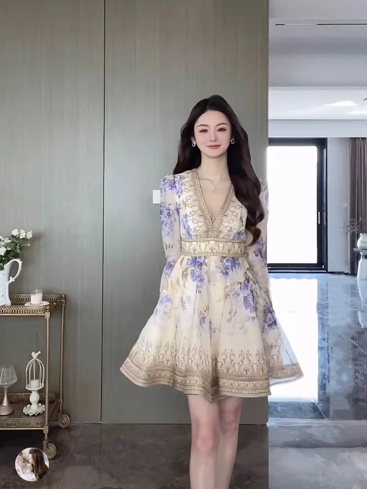 丁香紫印花V领长袖收腰优雅甜美阔摆迷你夏季连衣裙