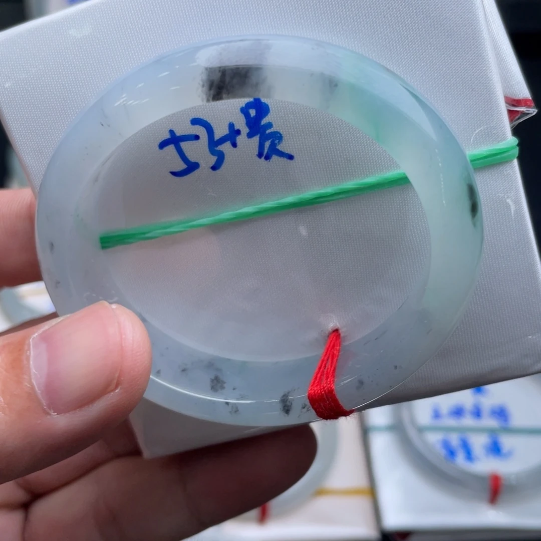 翡翠未镶嵌手镯翡翠手镯