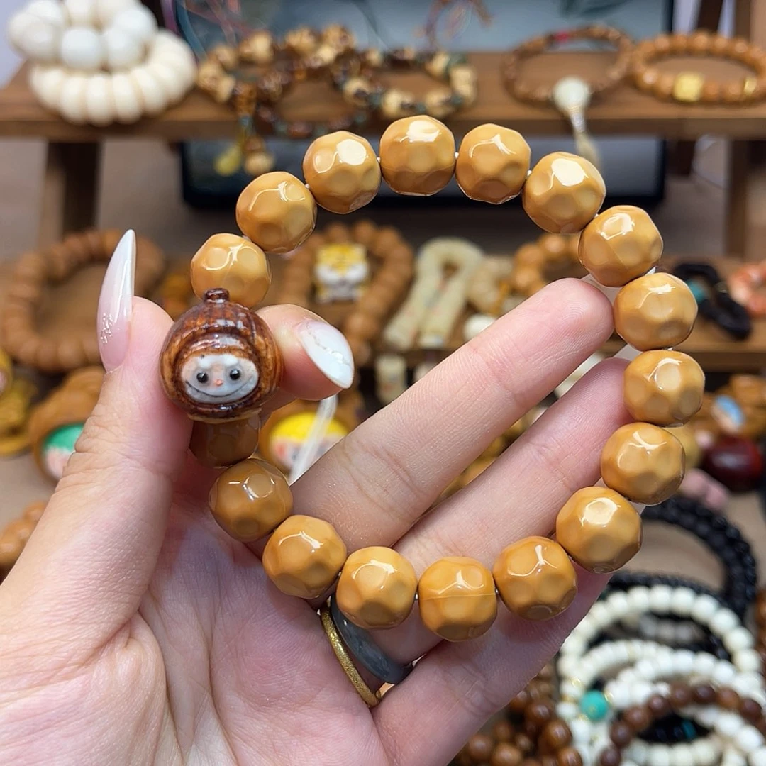 猴头核桃手串奕*卡13奶酪搭配拉布布