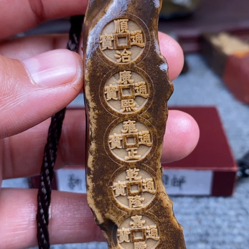 【闪购商品】原石雕刻手把件