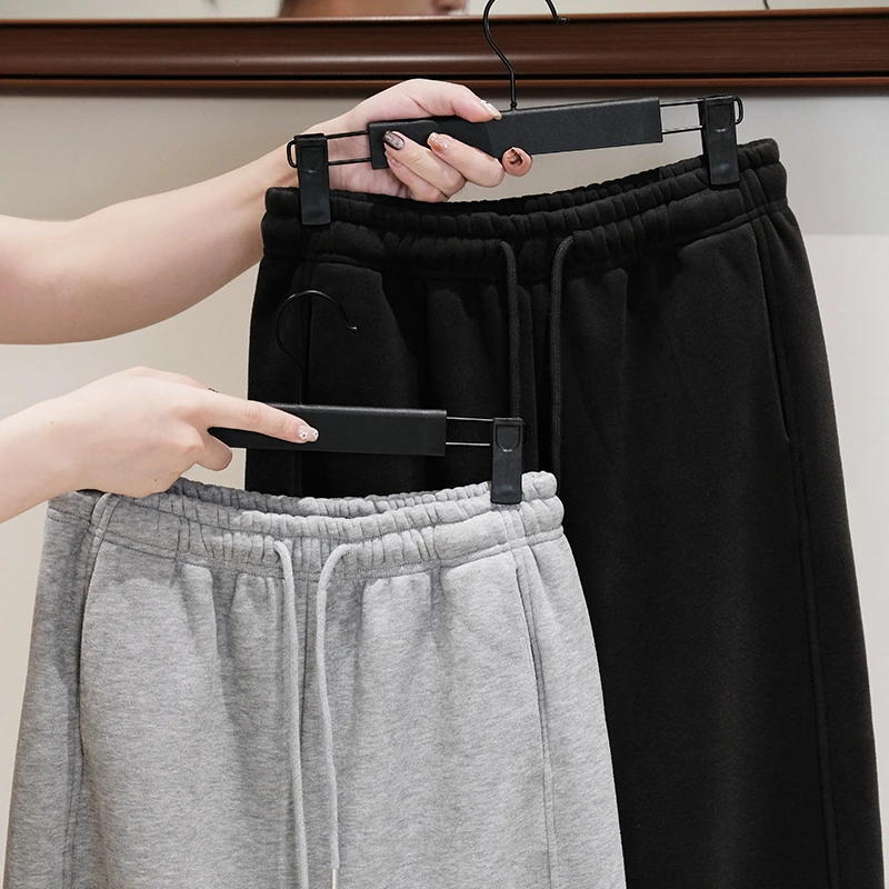 【思思小店】保暖微弹冬季宽松型卫裤弯刀裤松紧带加绒运动裤阔腿裤