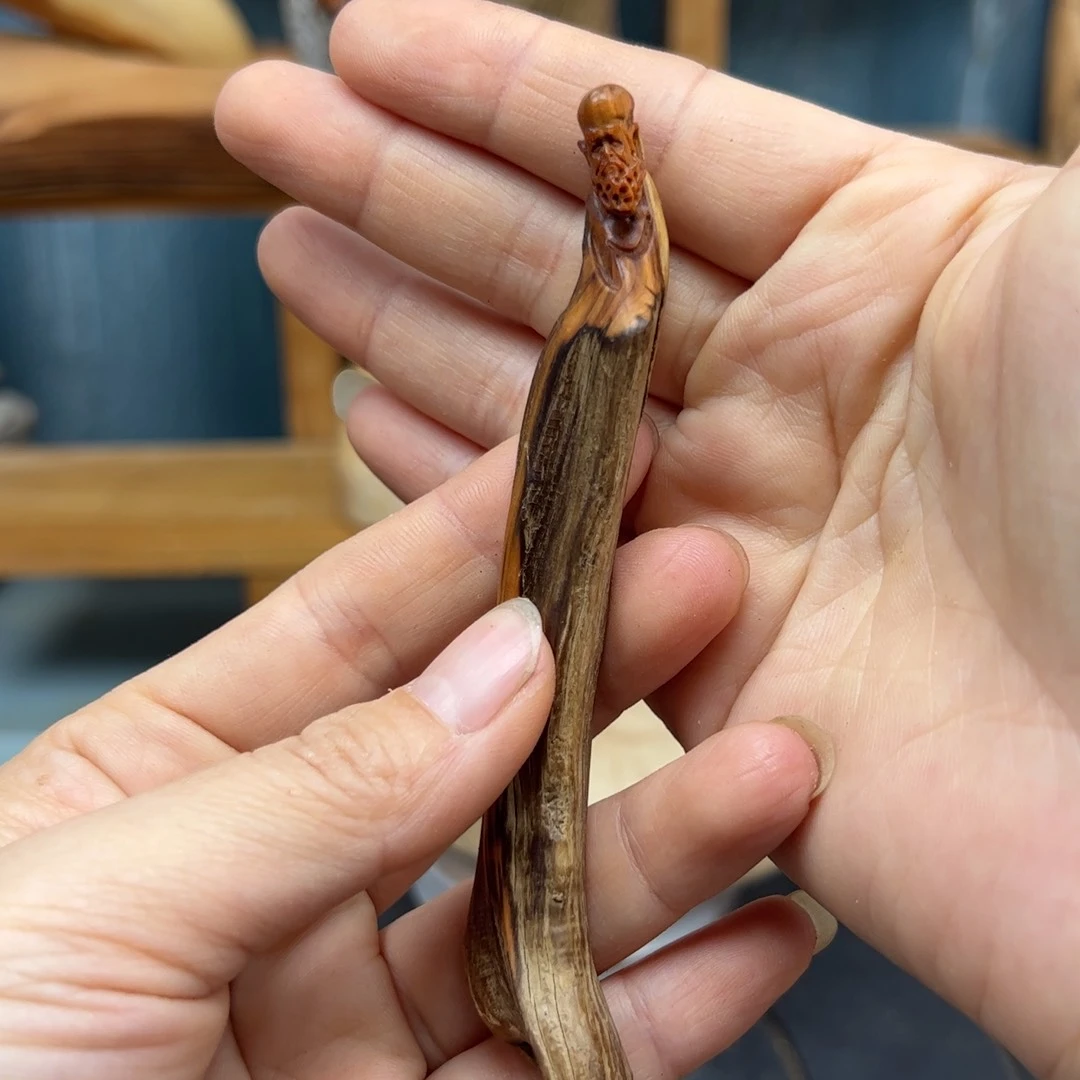 木A****爹崖柏木摆件手把件，
