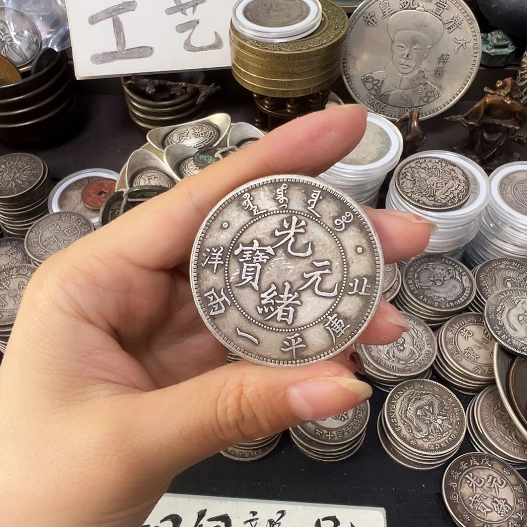 金属复古风格摆件