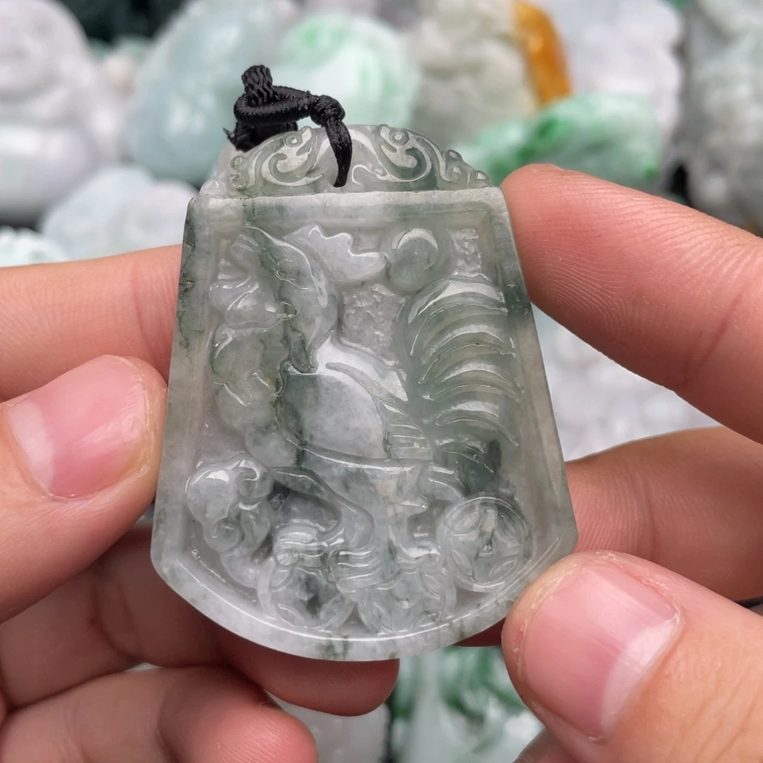 翡翠未镶嵌吊坠(不含链)