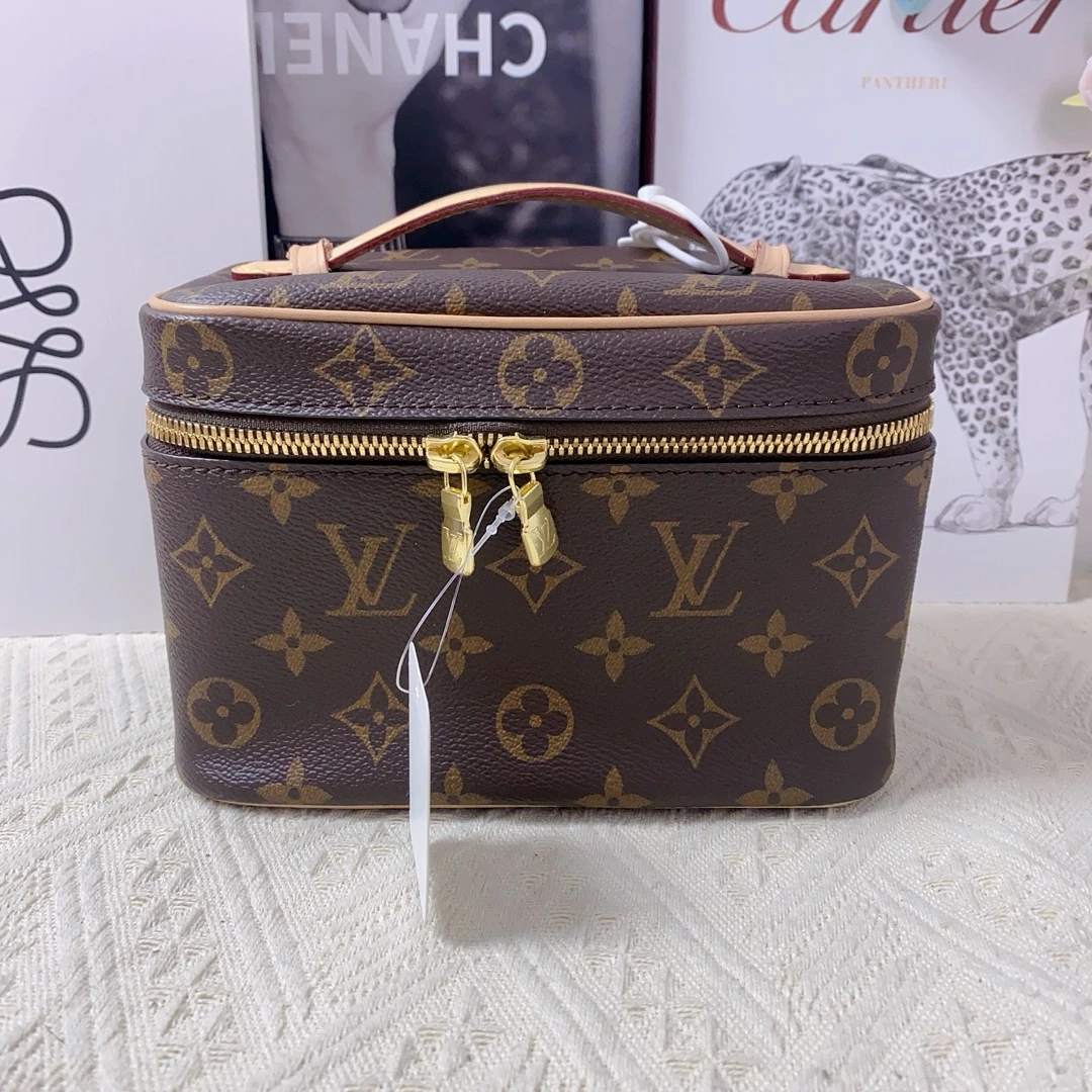 95新  LouisVuitton/路易威登lv化妆盒中号芯片手提女包 12991739