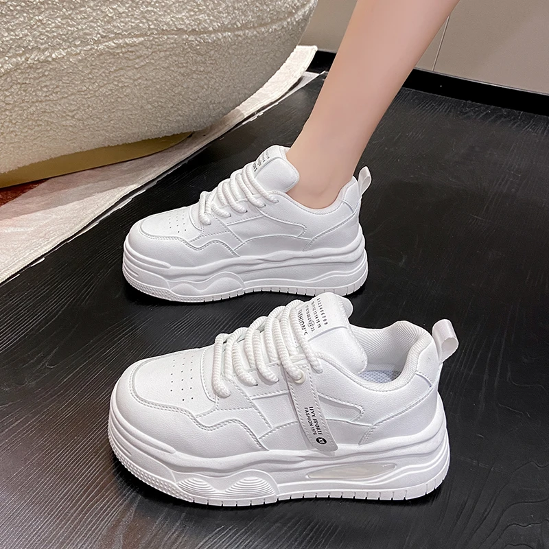 春夏新款皮面运动潮鞋休闲板鞋小白鞋百搭学生潮鞋ZS262