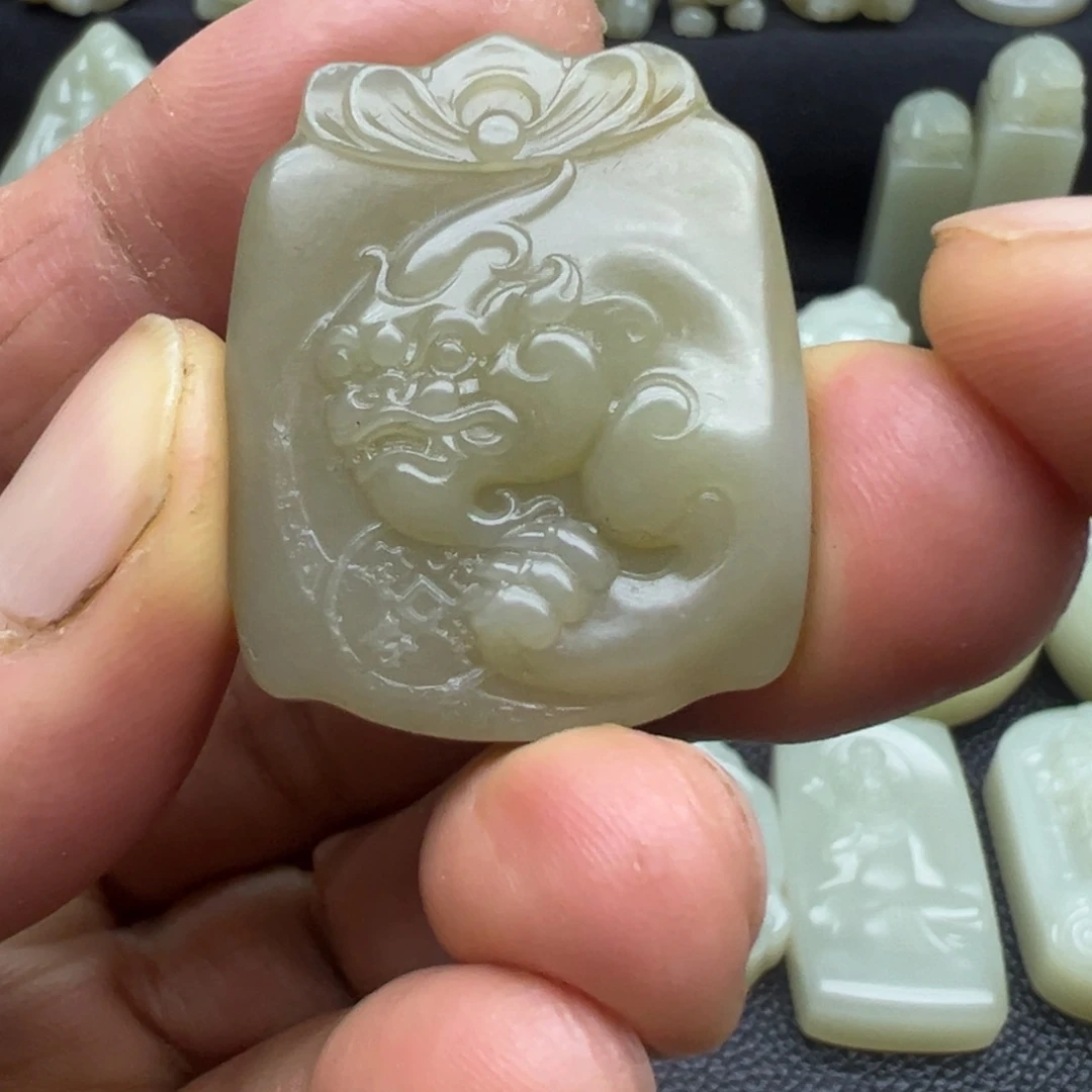 和田玉（糖玉）未镶嵌吊坠(不含链)