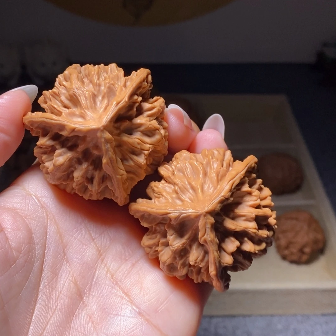 把件文玩核桃帝王大奔48左右