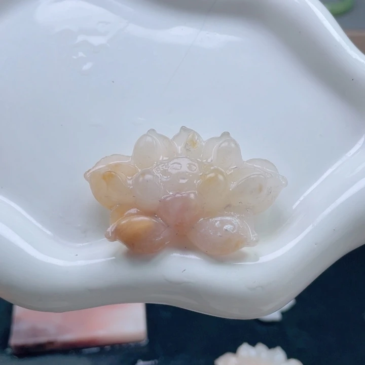 石英质玉未镶嵌颈饰定制