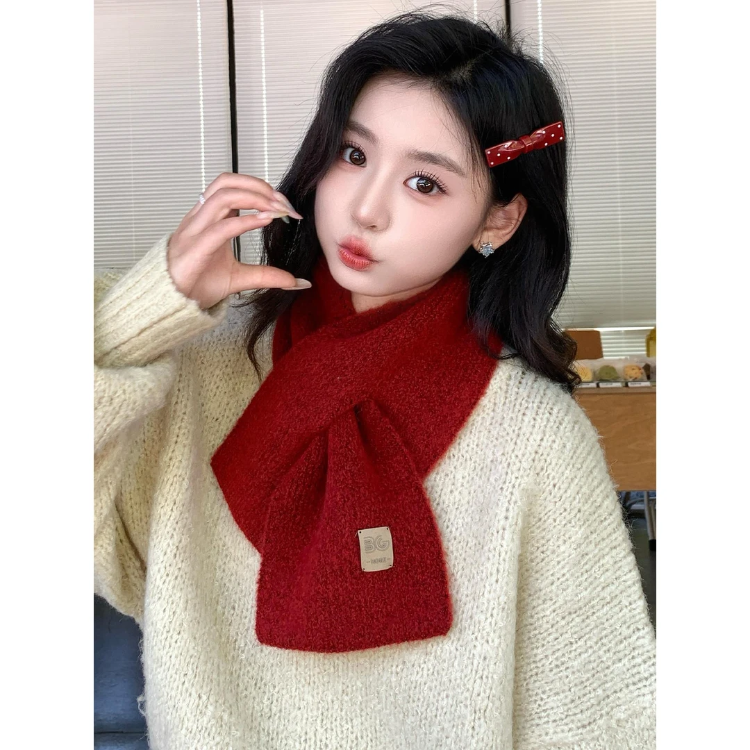 红色交叉围巾女2025新款冬百搭氛围感针织小围脖保暖毛线新年红