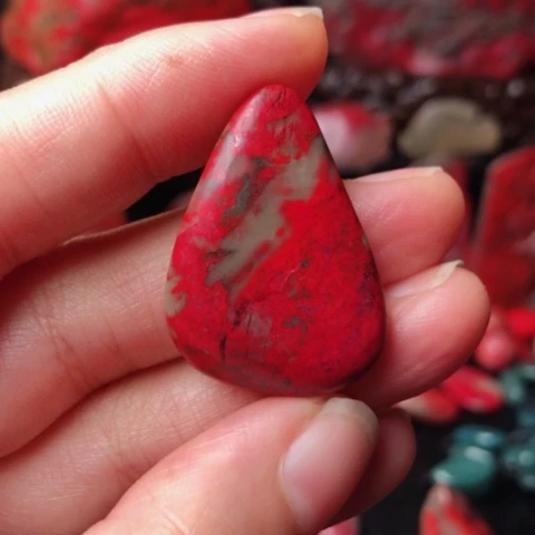 昌化鸡血石昌化鸡血石挂件