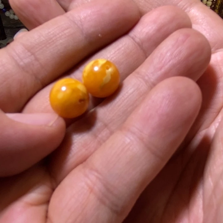 蜜蜡裸石未镶嵌配饰