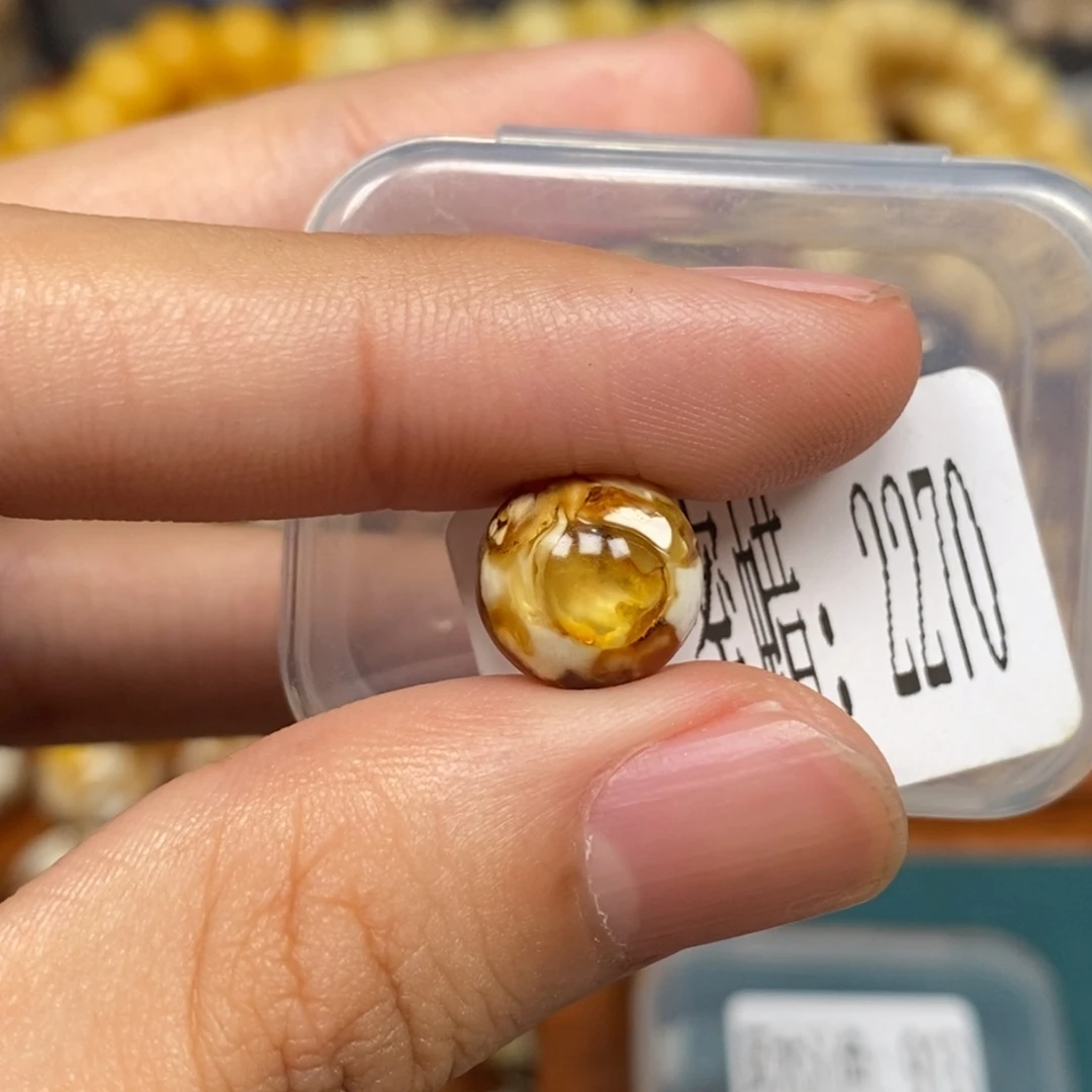 蜜蜡未镶嵌珠宝奇石2270