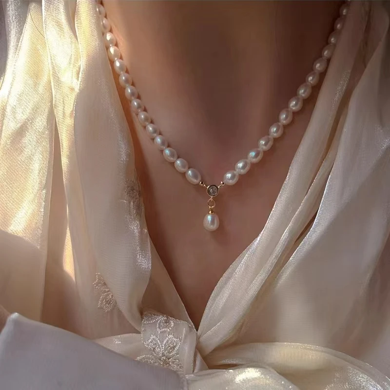 小米粒天然淡水珍珠项链女款新款法式复古时尚轻奢锁骨链颈链