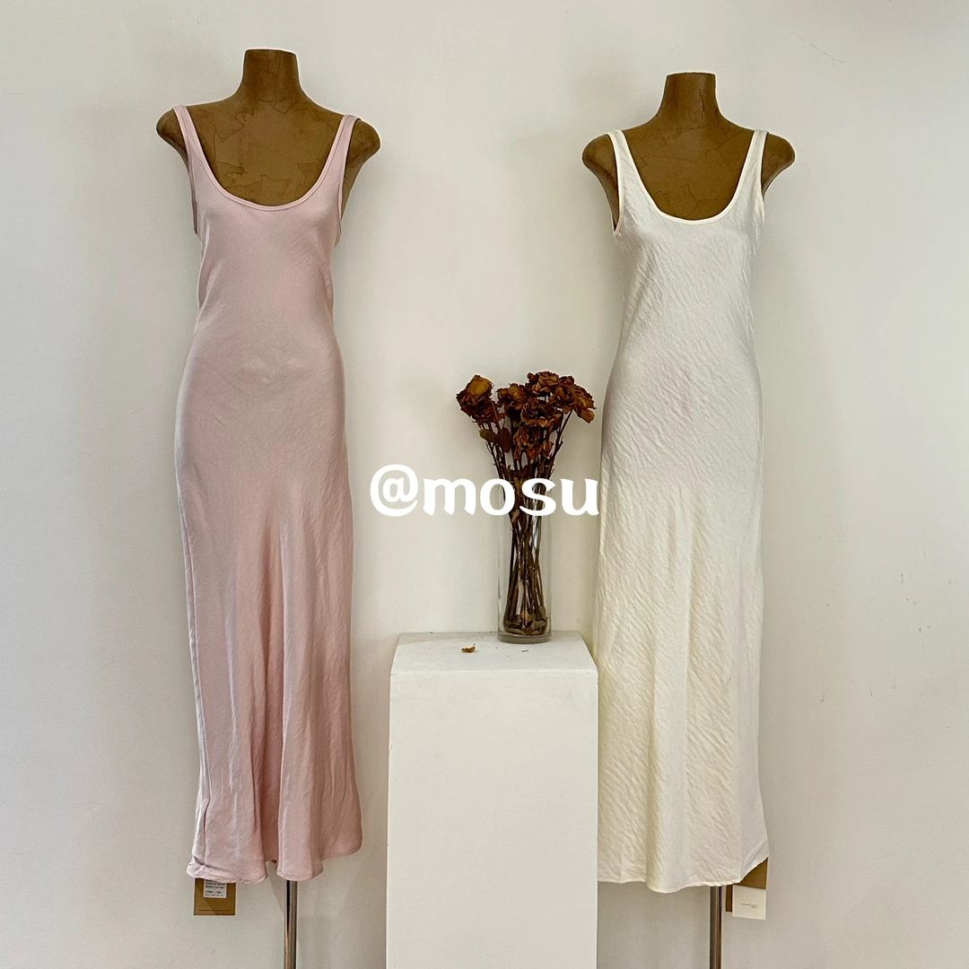 900738（mosu.新款）醋酸时尚气质U型领无袖连衣裙