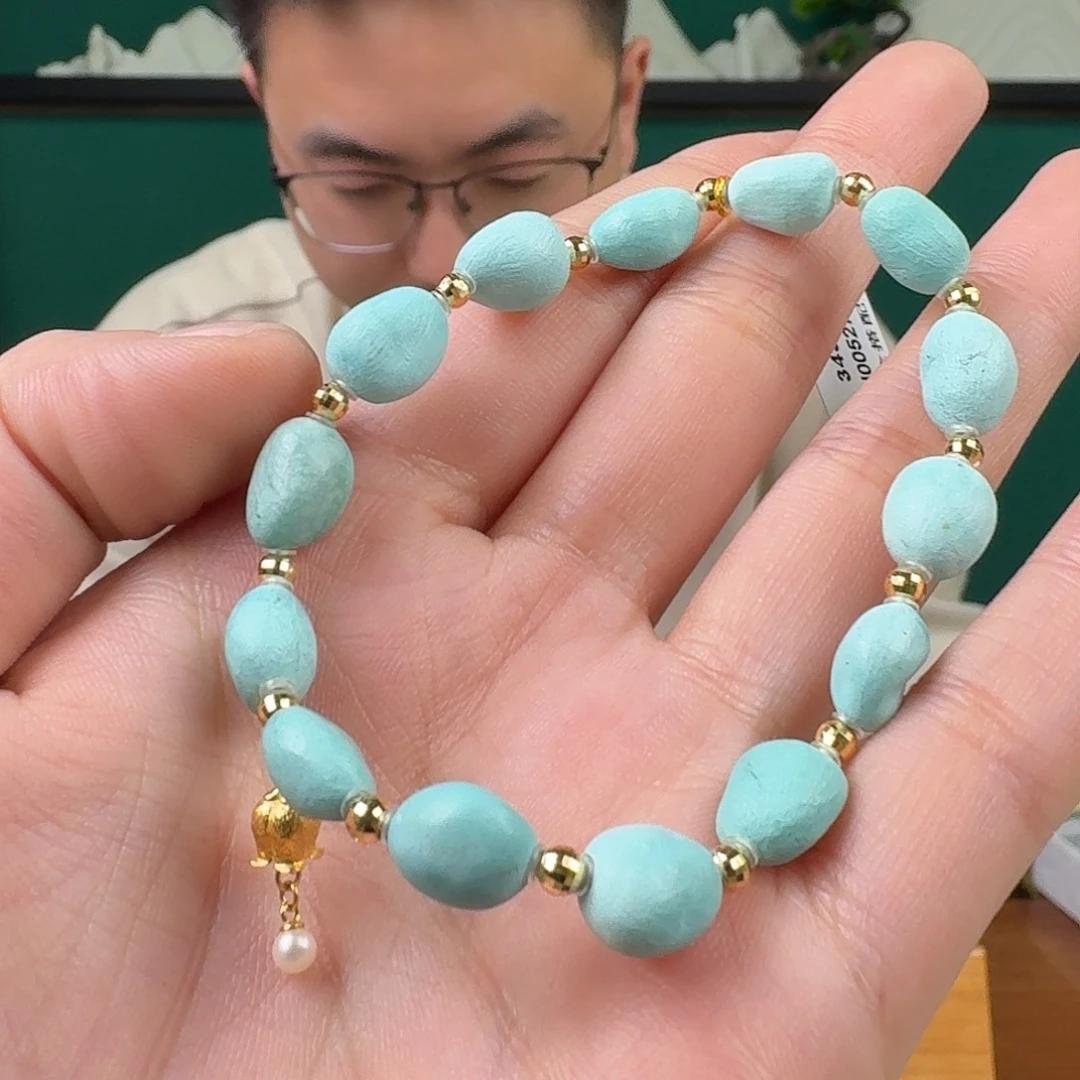 绿松石18K金镶嵌挂件