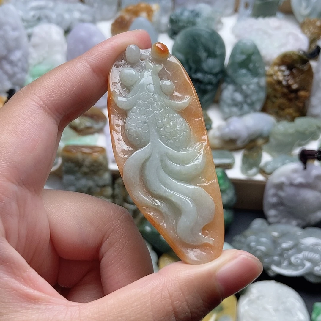 翡翠未镶嵌颈饰翡翠