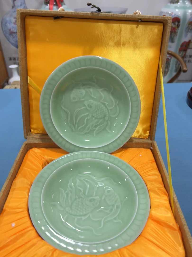 【张氏御瓷】SMX-金鱼8英寸盘梅子青-6个礼盒装