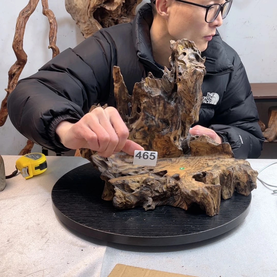 木剑**茗根雕小底座无拼接465