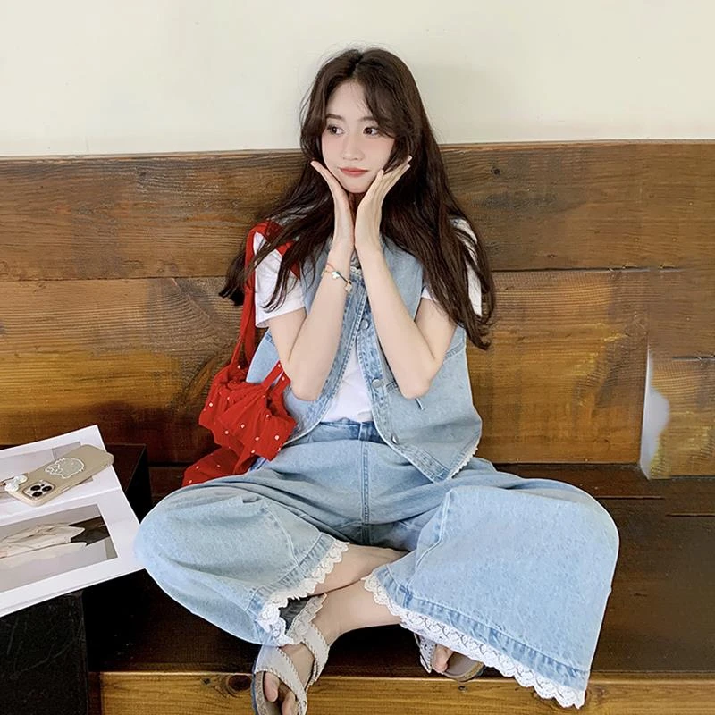 蕾丝拼接牛仔马甲套装女夏独特漂亮又a又飒气质休闲阔腿裤两件套