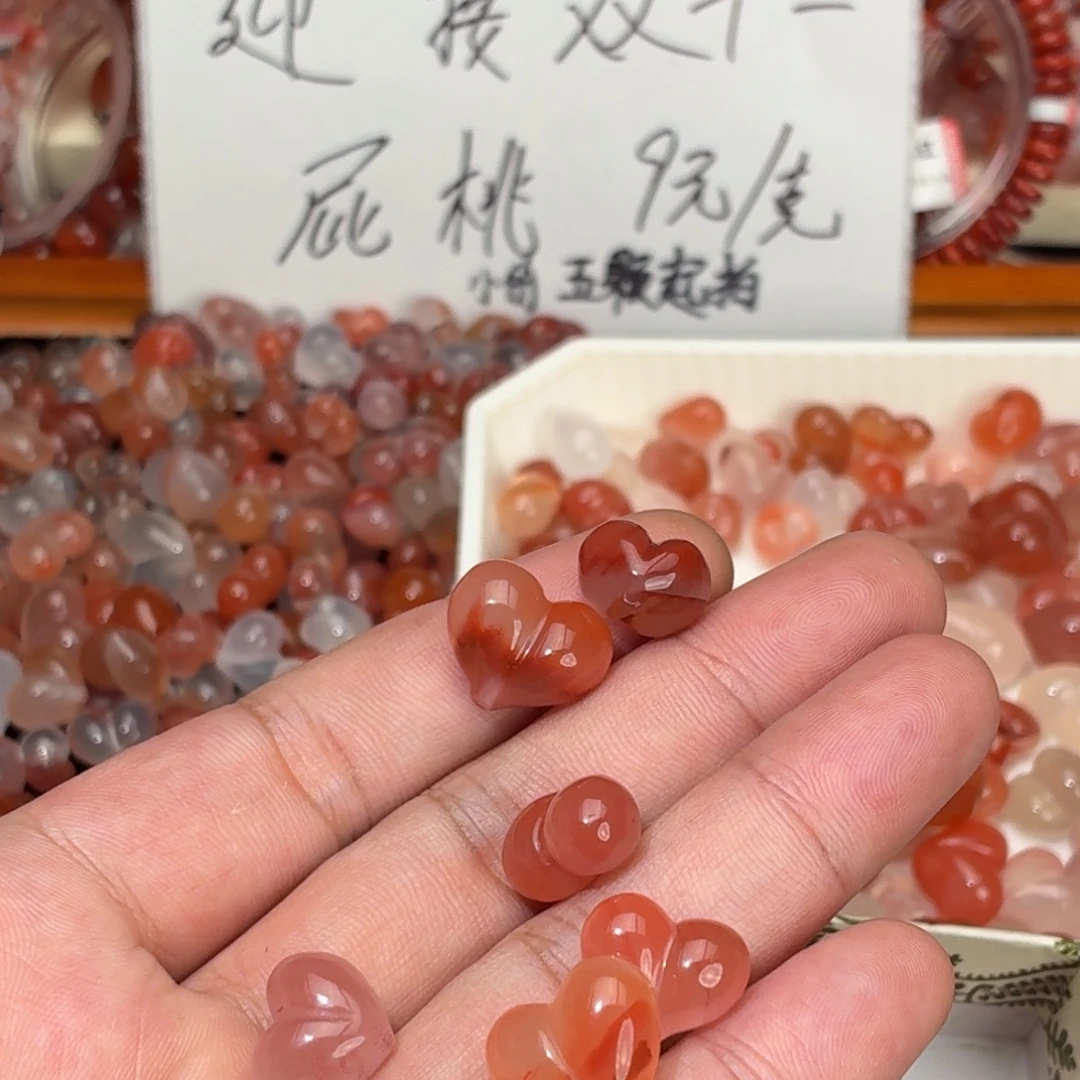 ****。南红玛瑙未镶嵌颈饰24