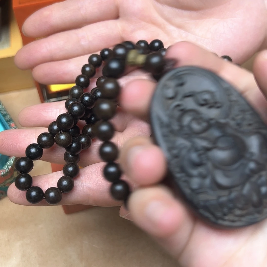 大叶紫檀（黑酸枝木类）