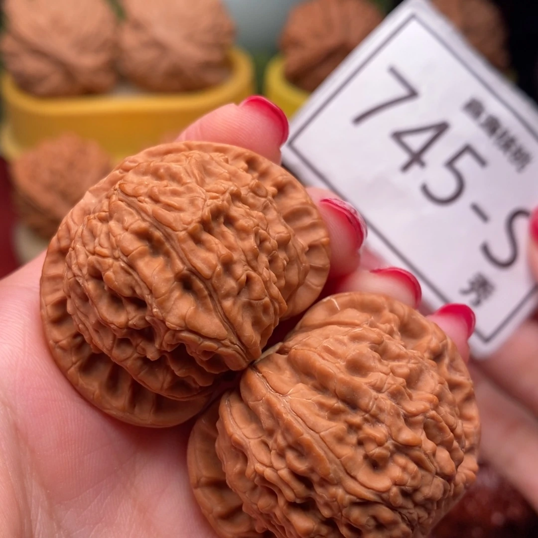 文玩核桃把件白狮40