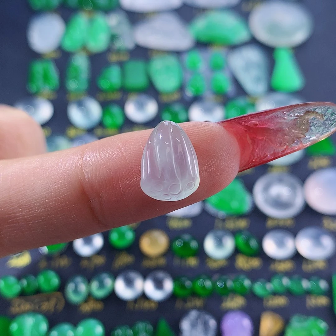 翡翠颈饰未镶嵌纯天然缅甸翡翠a货