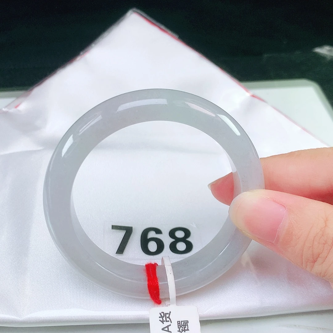 未镶嵌手镯（圆镯）翡翠51.5