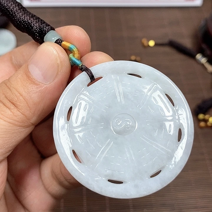 颈饰未镶嵌翡翠天然翡翠玉A货配证书