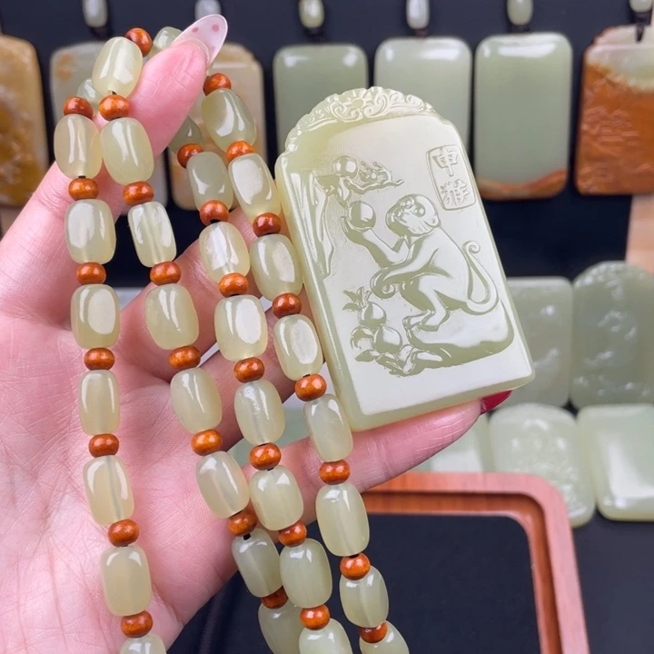 新疆昆仑山料，一物一拍