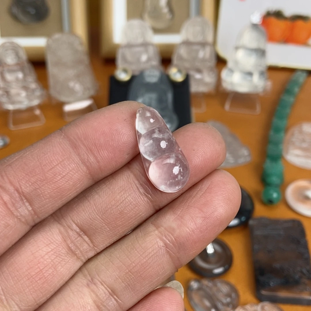 石英质玉吊坠未镶嵌