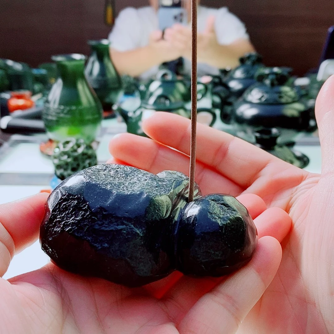 未镶嵌和田玉（青玉）摆件