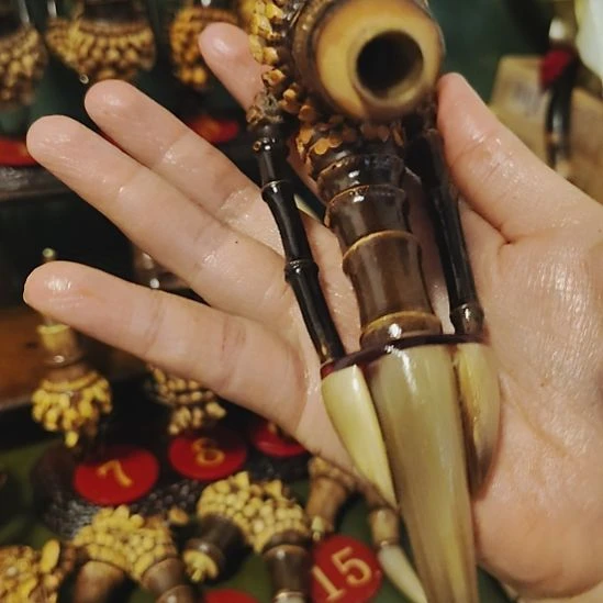 江***鱼贵州特色竹根烟斗工艺品手把件