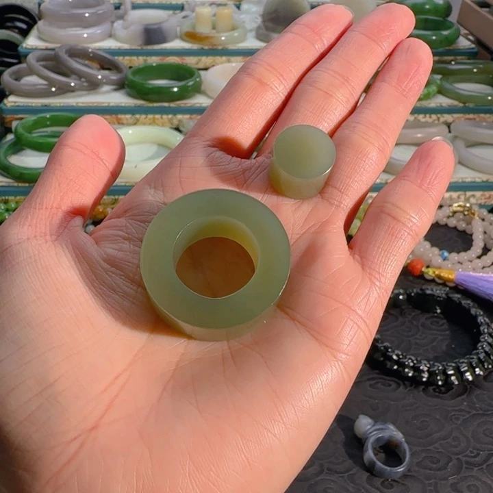 未镶嵌戒圈和田玉冰晴戒圈