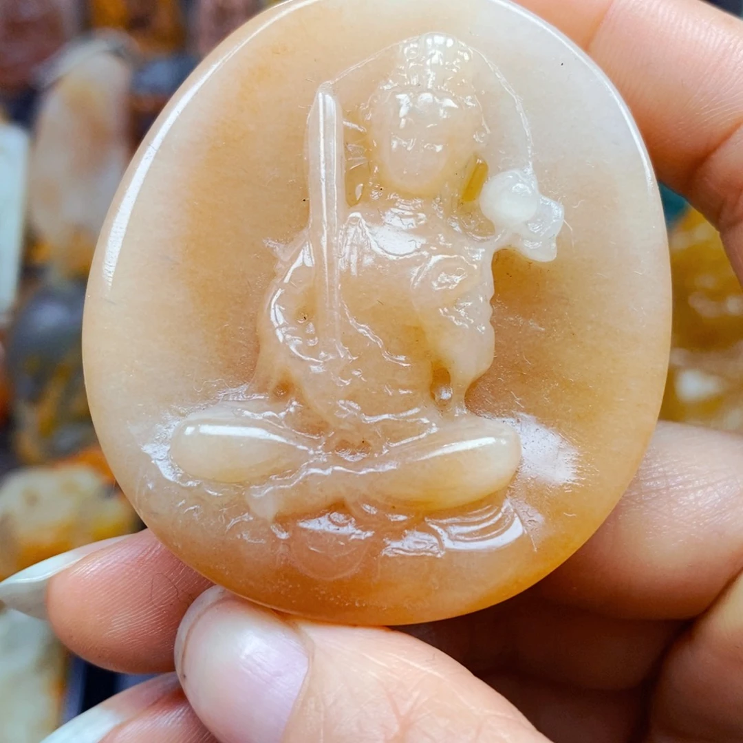 石英质玉（黄龙玉）未镶嵌颈饰