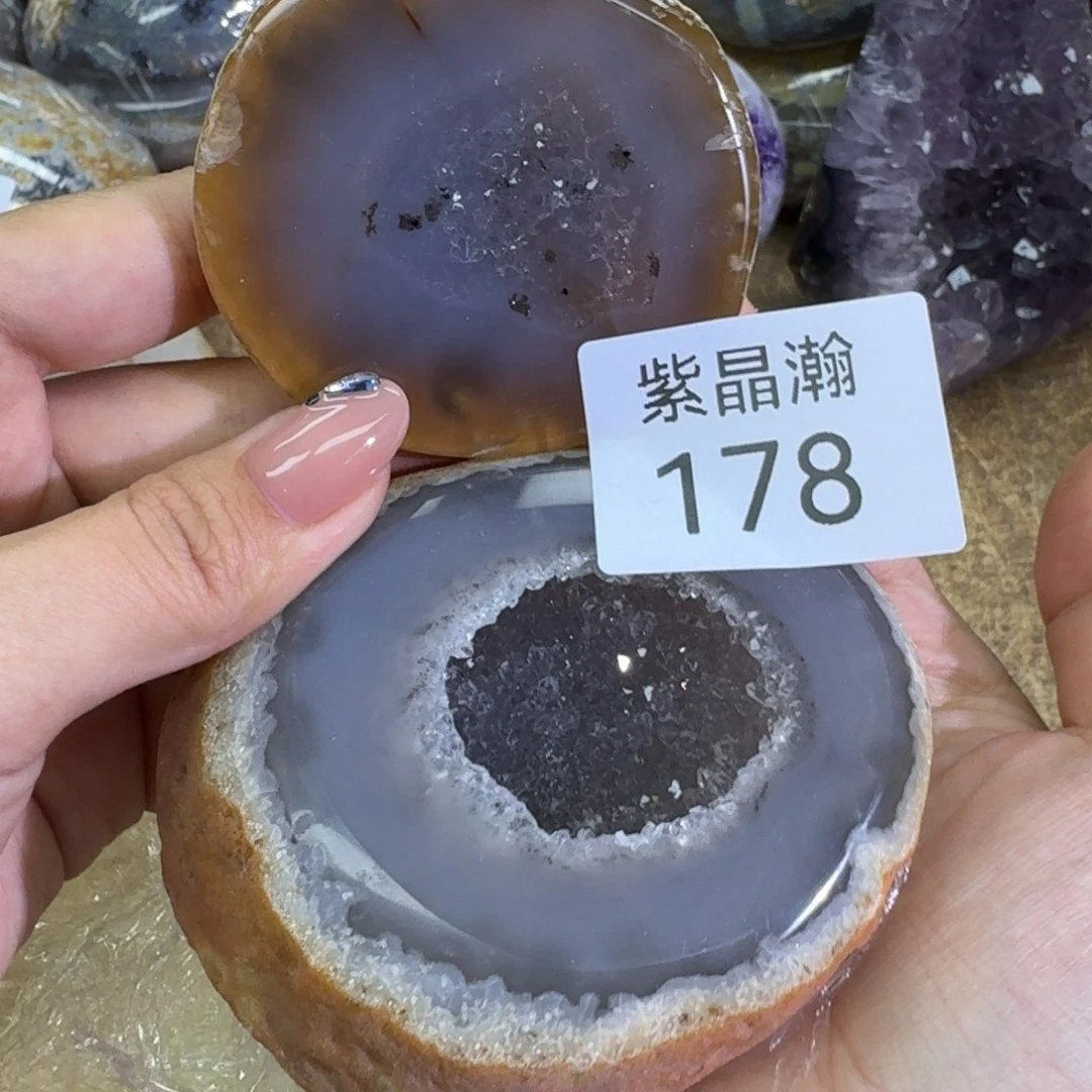 未镶嵌水晶大型摆件（非配饰）