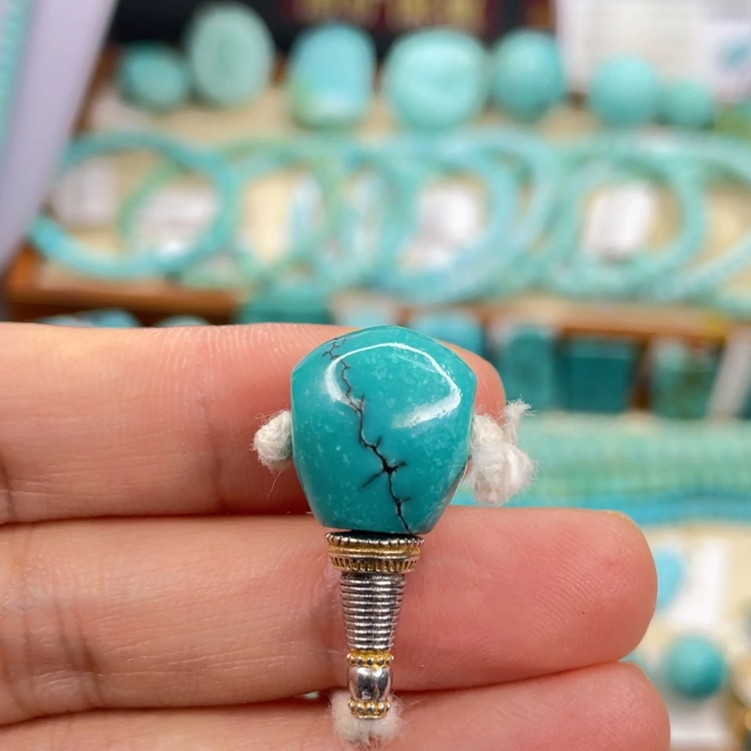 《***》绿松石未镶嵌挂件