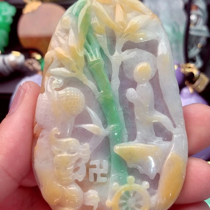吊坠(不含链)未镶嵌翡翠