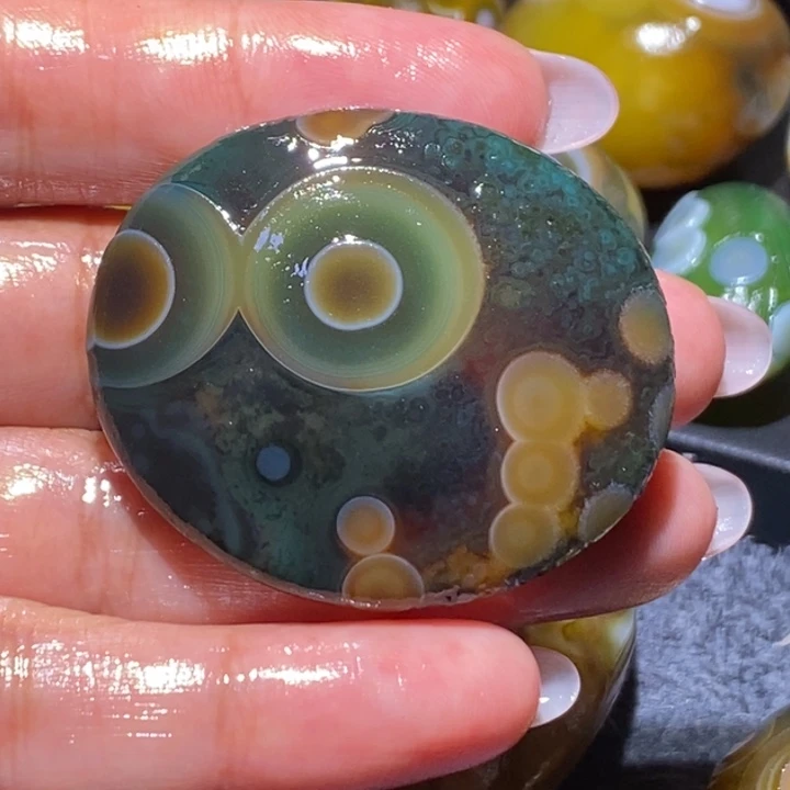未镶嵌玛瑙/玉髓珠宝奇石