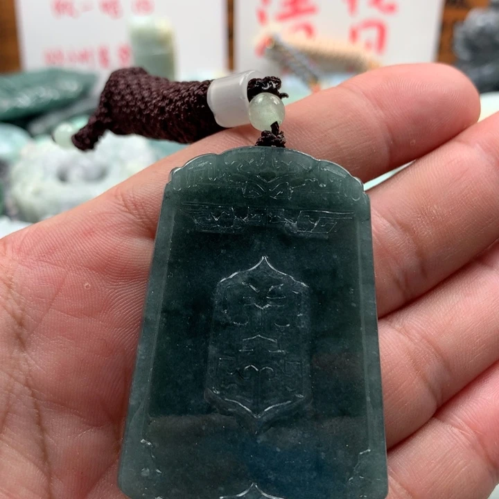 翡翠未镶嵌颈饰保真天然a货翡翠